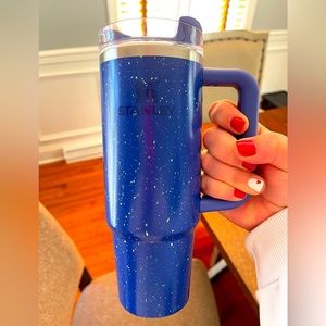 Iris speckle Stanley Cup in 30oz, EUC!